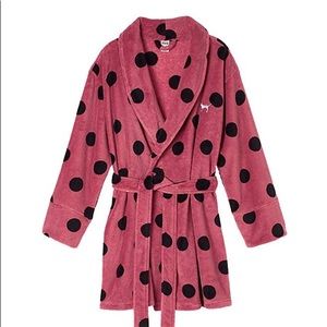 *LAST DAY* PINK VS Robe